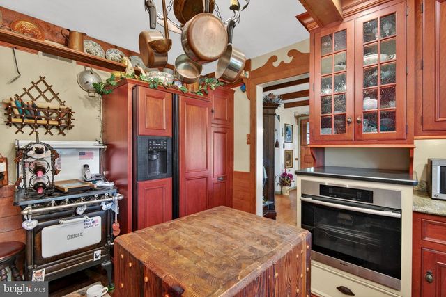 4190 WOLFS CHURCH RD, York, PA 17408