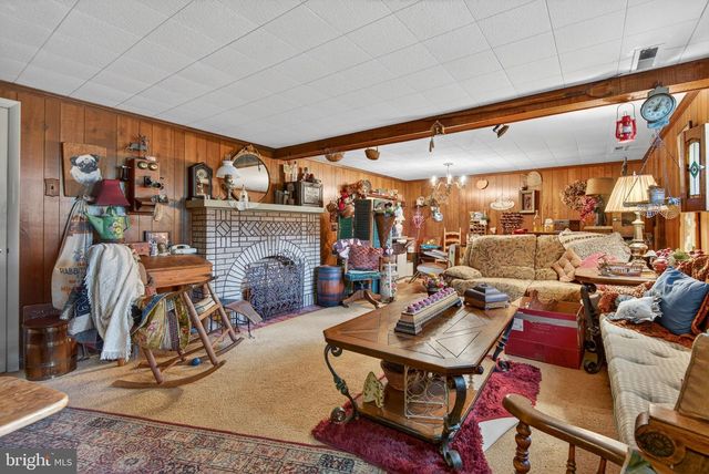 4190 WOLFS CHURCH RD, York, PA 17408