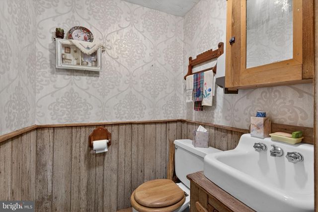 4190 WOLFS CHURCH RD, York, PA 17408