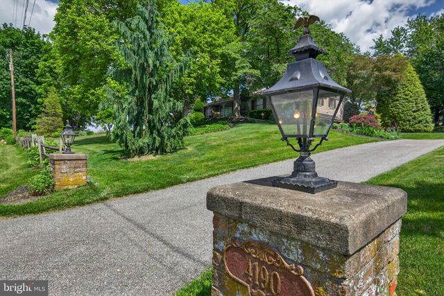 4190 WOLFS CHURCH RD, York, PA 17408