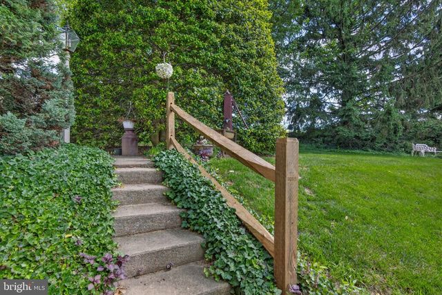 4190 WOLFS CHURCH RD, York, PA 17408