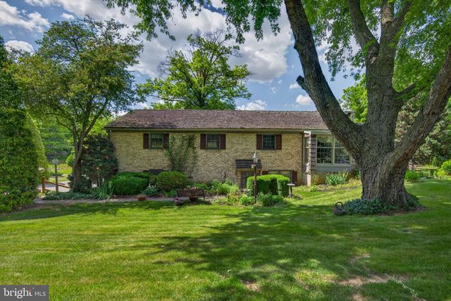 4190 WOLFS CHURCH RD, York, PA 17408