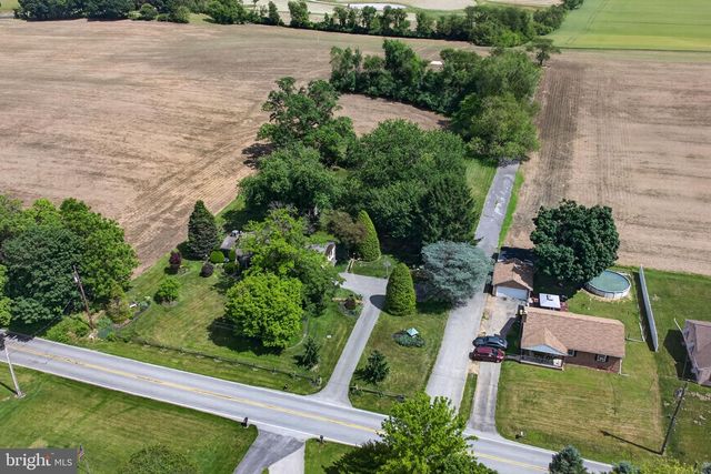 4190 WOLFS CHURCH RD, York, PA 17408