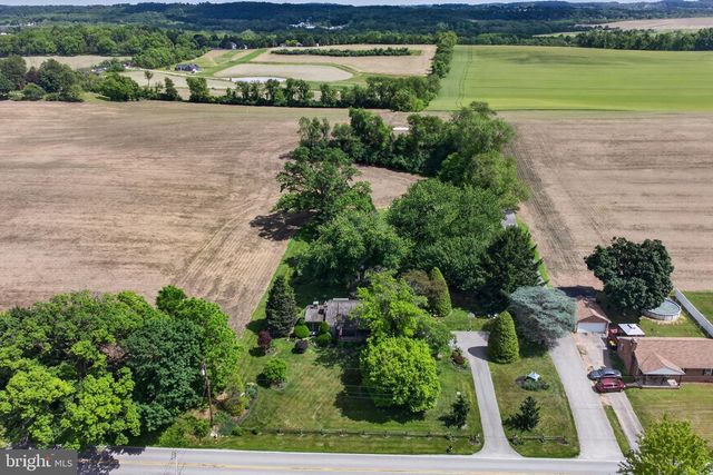 4190 WOLFS CHURCH RD, York, PA 17408