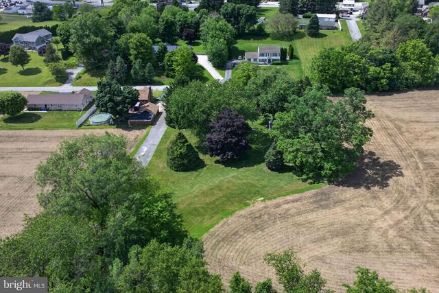 4190 WOLFS CHURCH RD, York, PA 17408
