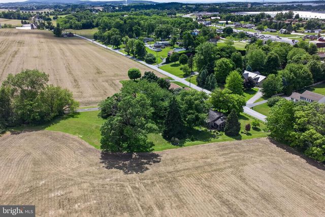 4190 WOLFS CHURCH RD, York, PA 17408