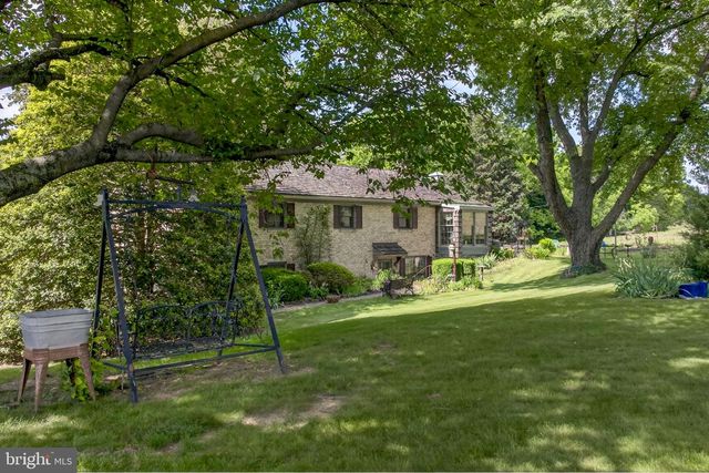 4190 WOLFS CHURCH RD, York, PA 17408