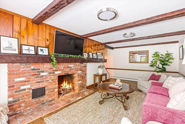 8 Bridge St, Norwell, MA 02061