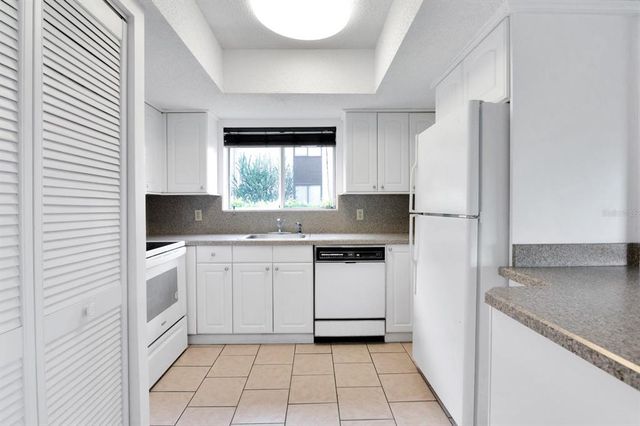 554 FAIRWAYS CIRCLE A, Ocala, FL 34472