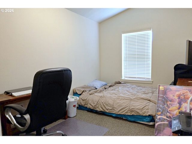 618 Ne GARSWOOD Ln, Hillsboro, OR 97006