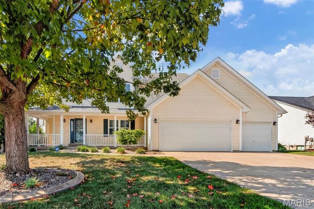 1597 Indian Springs Drive, O'fallon, MO 63366