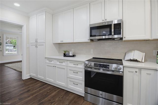 505 Salisbury Street, Kernersville, NC 27284