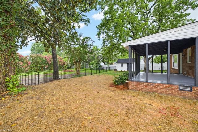 505 Salisbury Street, Kernersville, NC 27284