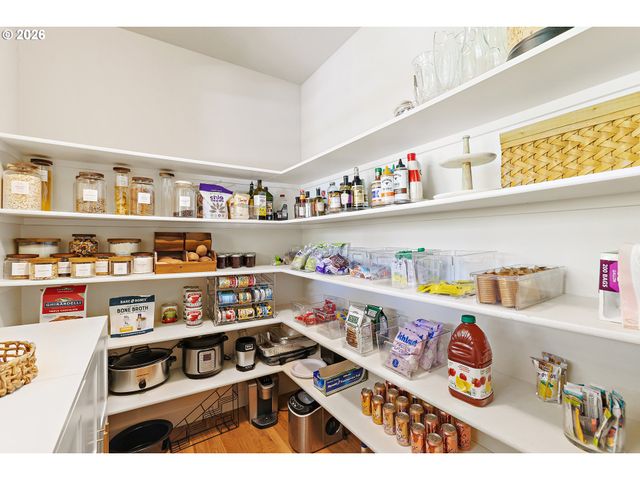 13553 Se 180TH Ave, Happy Valley, OR 97086