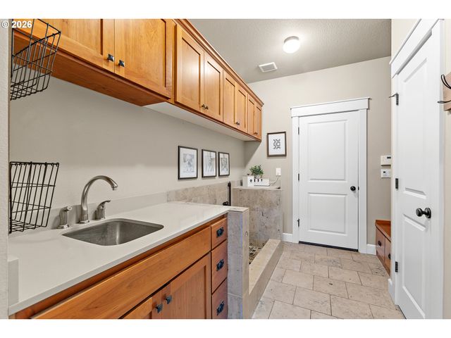 13553 Se 180TH Ave, Happy Valley, OR 97086