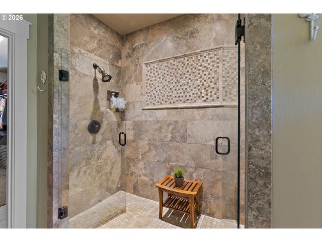 13553 Se 180TH Ave, Happy Valley, OR 97086