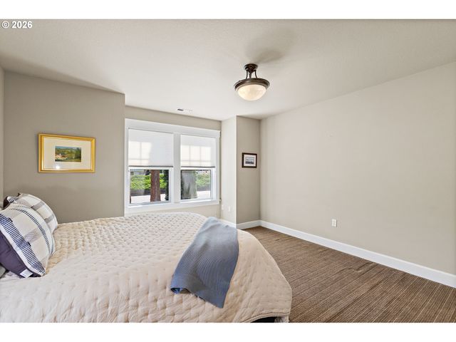 13553 Se 180TH Ave, Happy Valley, OR 97086