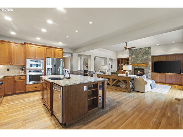 13553 Se 180TH Ave, Happy Valley, OR 97086