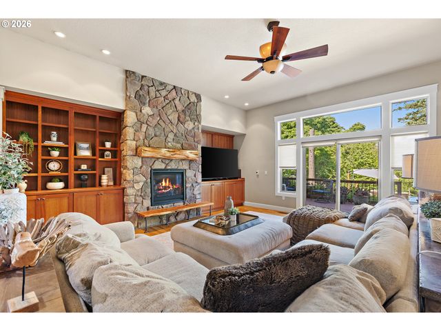 13553 Se 180TH Ave, Happy Valley, OR 97086