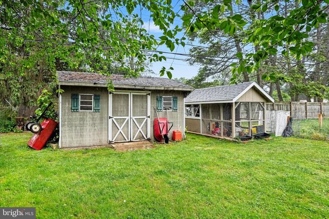 1029 LAUREL DR, Middletown, PA 17057