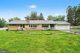 1029 LAUREL DR, Middletown, PA 17057