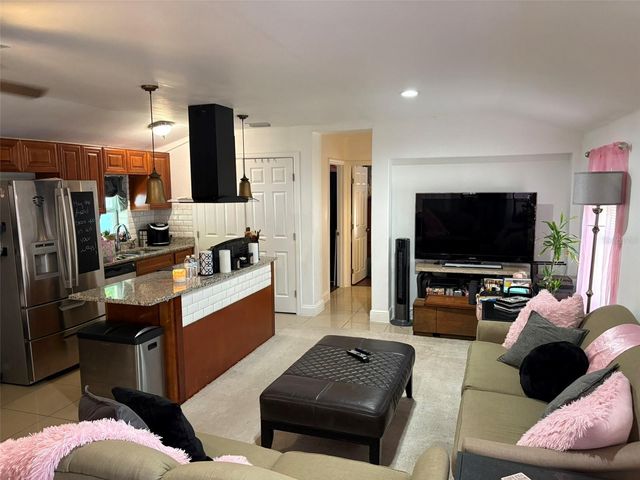 2415 MAYER STREET, Orlando, FL 32806