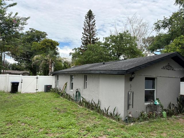 2415 MAYER STREET, Orlando, FL 32806