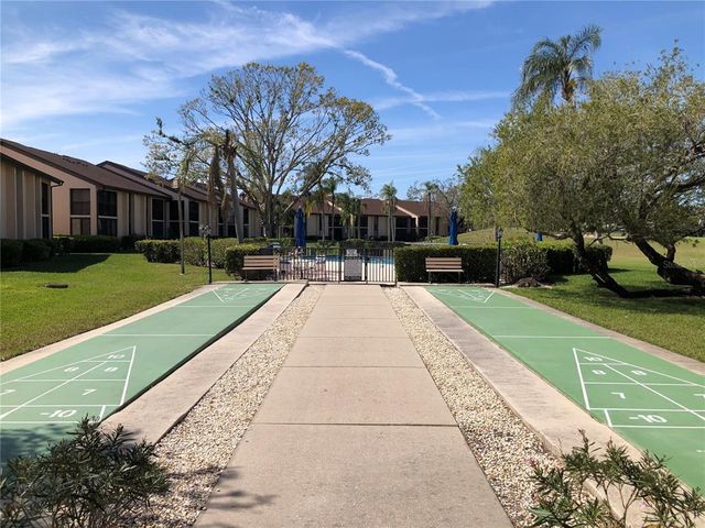 6211 TIMBER LAKE DRIVE B4, Sarasota, FL 34243