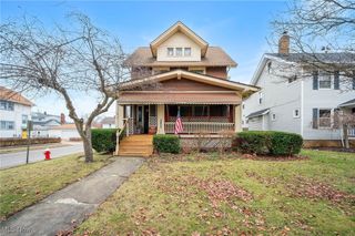 2105 Carabel Avenue, Lakewood, OH 44107