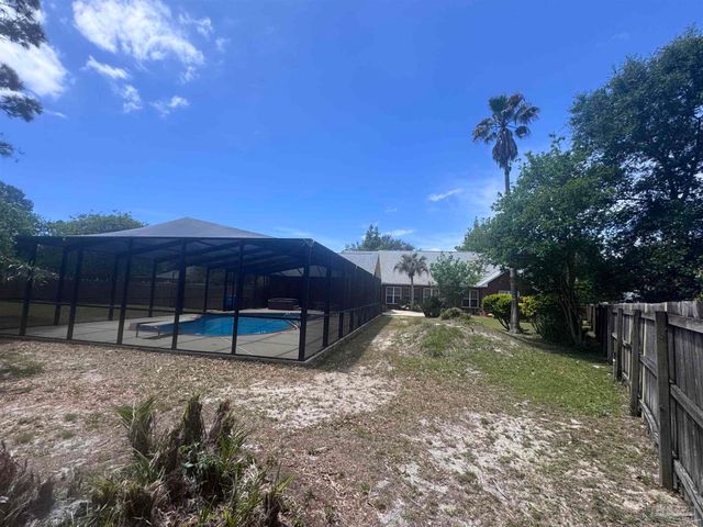 6838 Marlin St, Navarre, FL 32566