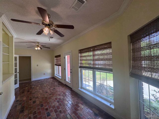 6838 Marlin St, Navarre, FL 32566