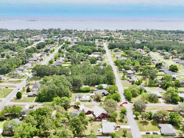6838 Marlin St, Navarre, FL 32566