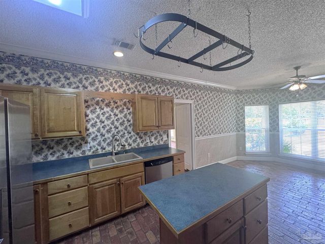 6838 Marlin St, Navarre, FL 32566