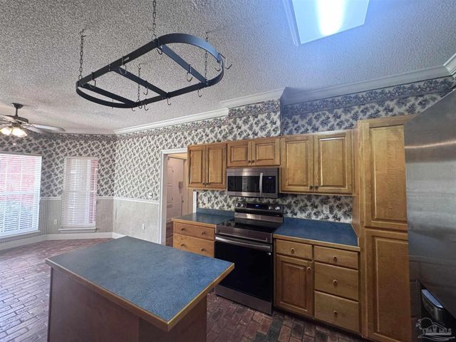 6838 Marlin St, Navarre, FL 32566