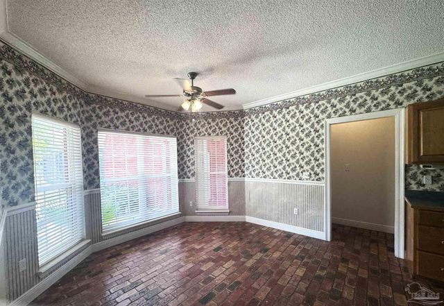 6838 Marlin St, Navarre, FL 32566