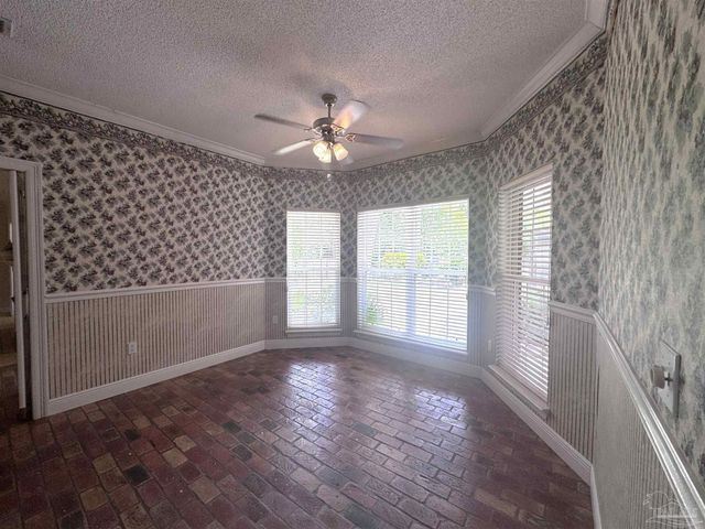 6838 Marlin St, Navarre, FL 32566