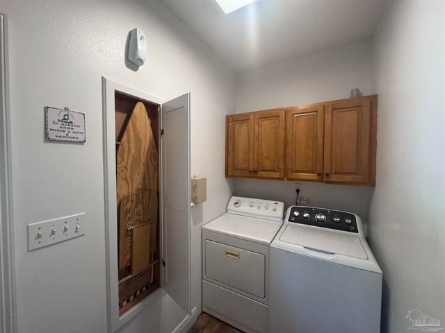 6838 Marlin St, Navarre, FL 32566
