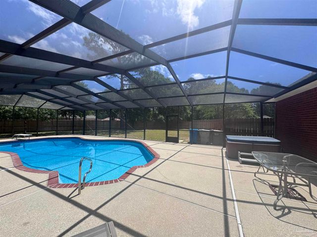 6838 Marlin St, Navarre, FL 32566
