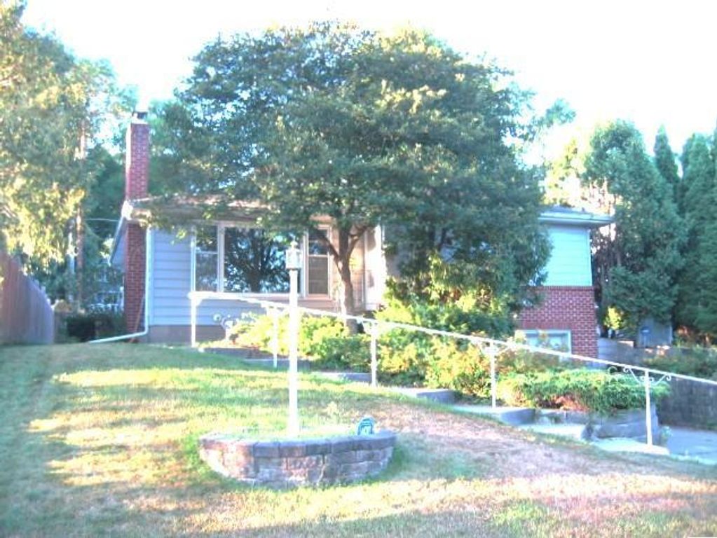834 Hoyt Avenue W, Saint Paul, MN 55117 — exterior