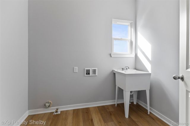 52169 Wellington Valley Drive, Macomb Township, MI 48042