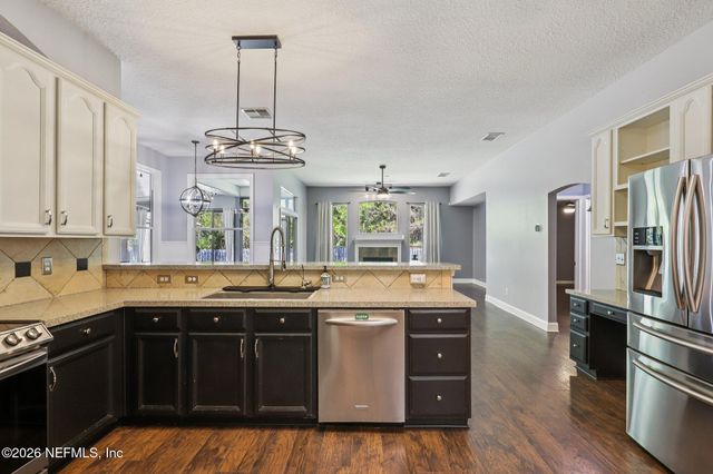 1798 COVINGTON Lane, Fleming Island, FL 32003