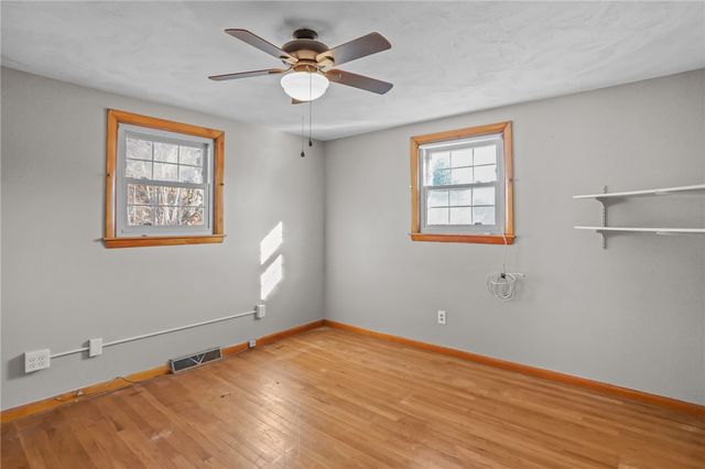 9 Holmes Road, Coventry, RI 02816