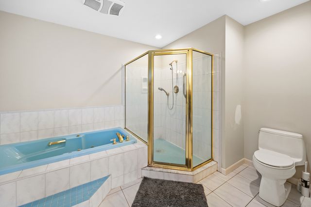 462 Castle Glenn, Cheshire, CT 06410