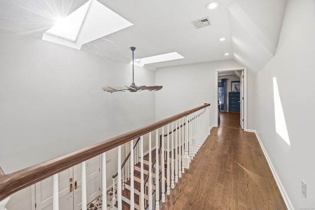 462 Castle Glenn, Cheshire, CT 06410