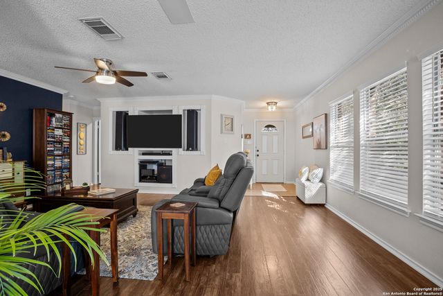 3205 Rosewell, Schertz, TX 78154