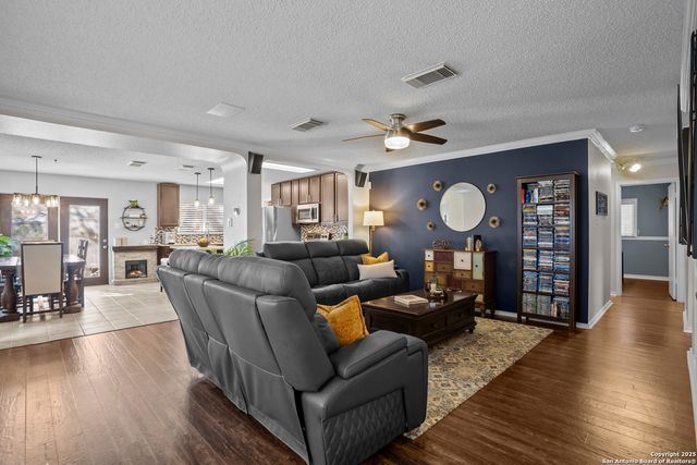 3205 Rosewell, Schertz, TX 78154