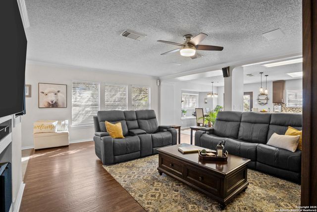 3205 Rosewell, Schertz, TX 78154