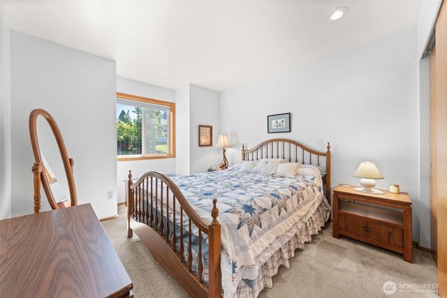 1918 8th Street Ct SW, Puyallup, WA 98371