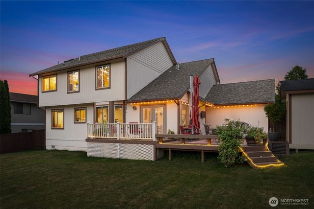 1918 8th Street Ct SW, Puyallup, WA 98371