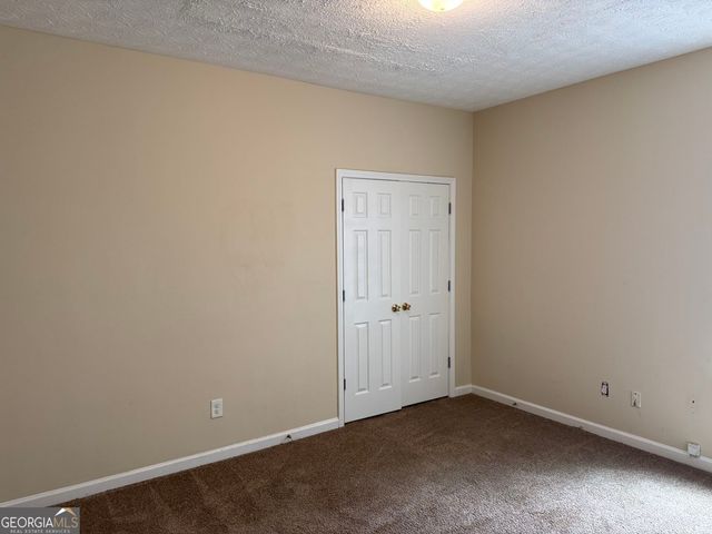 5736 Lakeside Drive, Union City, GA 30291